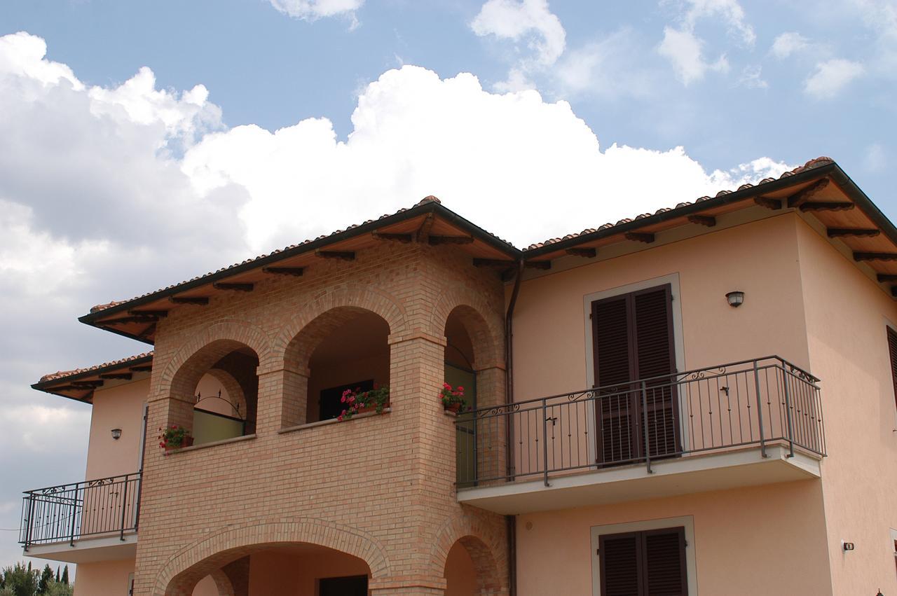 B&B Il Girasole - Rooms & House In Country - 1500 Meters From The City Montepulciano Stazione Dış mekan fotoğraf